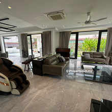 Tastefully renovated  bungalow for sale