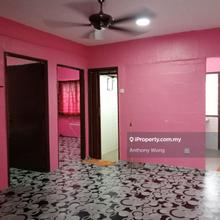 Sri Gombak, Pinggiran Batu Caves Flat For Sale rm125k