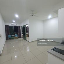 Cyber Square 2 bedrooms Partial Furnish For Sales 328k
