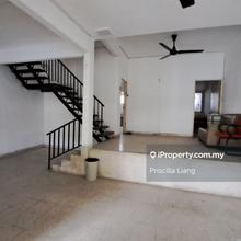 Corner house ss2 for sale