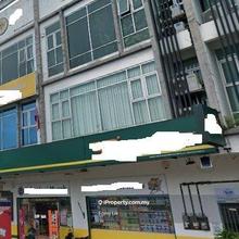Facing mainroad -Sell with tenancy