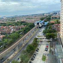 Free one car park 3min walk to lrt station  restaurant post office 