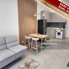 Rare 947sf Dual Key unit for sale - Flexible layout with high ROI