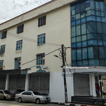 Lot Kedai Untuk Disewa