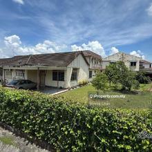 Canning Garden Single Storey Intermediate Corner House For Sale