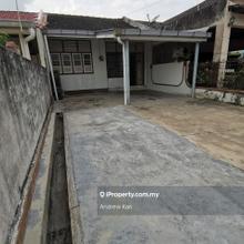 1.5 Storey Terrace House For Rent
