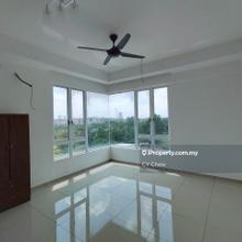 Corner lot low floor D'carlton seaview residences for sell