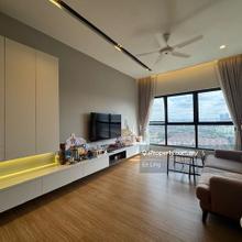 Le Pavillion condo bandar puteri for sale,990 sqft,id renovated,north