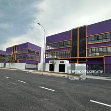 1.5 Storey Semi-D Factory at Semenyih Kajang for rent
