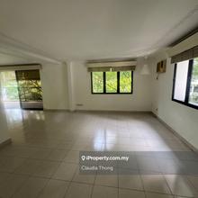 Retro Style Bungalow - Exclusive Bukit Tunku Location