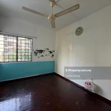 Walking distance to mrt , near shop lot, restaurant & bank 