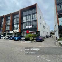 3 storey shop endlot
