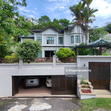 Classic Tropical Home