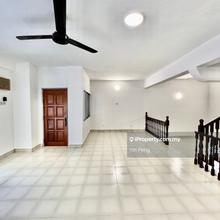 Facing Park l Partly Furnished l Newly Refurbished