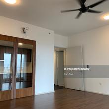 1356 sf corner unit