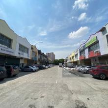 Bukit Serdang 1.5 Storey Link Factory