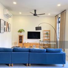 Nicely Furnished Small Garden 2.5 storey Superlink For Rent 