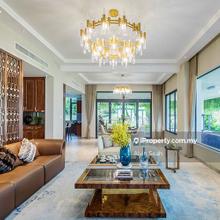 Nigella Park luxury villa with own private pool 