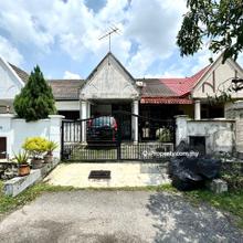 Single Storey Jalan Suasana  Bandar Tun Hussein Onn Cheras Selangor.