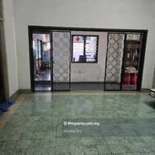 Old bungalow in a quiet n peaceful location