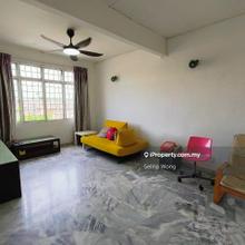 Well Maintain 3 Bedroom Goodyear Court 8 for S A  L E