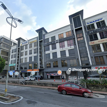 Petaling jaya bandar sunway main road ground floor shop sale roi 