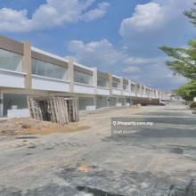 Strategic Prime Shop in Bandar Tasik Kesuma Square