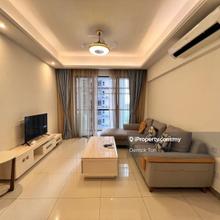5 min walk to C.I.Q / Mall beneath / Cinema/ Facilities/ 1 Car Park