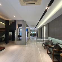 Modern and Luxury Design, 2 Storey Terrace at Ara Damansara For Sale