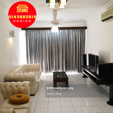 Gurney Park Condominium Seaview Located in Pulau Tikus, Georgetown
