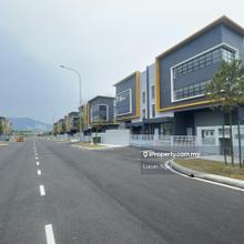 Brand New Unit , Highway Beside 