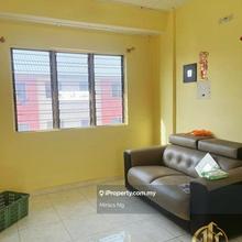 Good location, easy access to highway, near restaurants and shops 