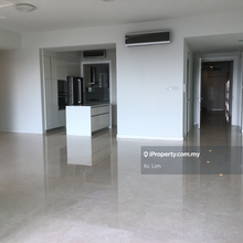 Luxury condo with private lift 