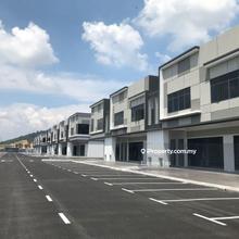 Puncak Alam 1.5 Storey Factory For Sale