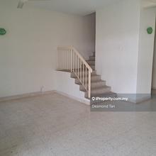 Flat Level No Split, Value Buy, Walking Distance to LRT Amenities
