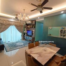 Fully Furnished Corner Unit Renovated Unit 2 Covered Parking 
