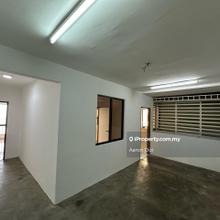 Serina Bay 900sq.ft High Floor Unfurnished 