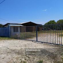 Warehouse with 1 acre land