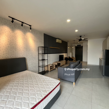 Can Short Term. Wi-fi included. 2 Carpark unit Perfect for Couples.