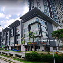 Facing Mainroad