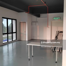 Limited corner shoplot 1st floor with partition room IJM Blossom Drive
