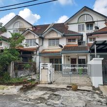 Below Market Price Freehold 2.5 Storey Superlink Gated & Guarded