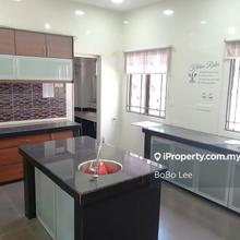 Oug/Jalan Puchong 3 Storey Semi D For Sale