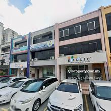 Bandar Menjalara Ground Floor Shop For Rent 