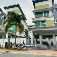 Rm2,700 For Rent 2.5-Storey Terraced House Klang, Selangor