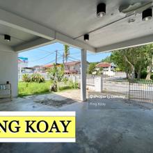 Suitable for Rebuild w/ Huge Land, Peaceful Area near Botanical Garden