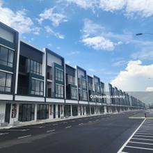 Facing Lake View - Strategic Location - Owner bear consent fee