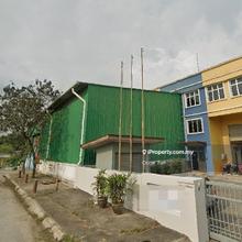 Alam Impian 1.5 Storey Semi Detached Factory For Sale