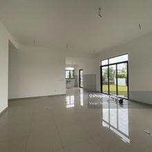 Partially Furnished Corner Townhouse Co Home For Rent @ Regent Garden 