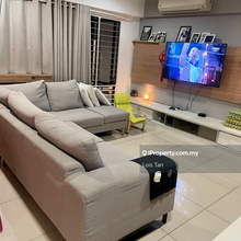 Just listed : Renovated unit